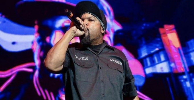 Ice Cube at Cove At River Spirit