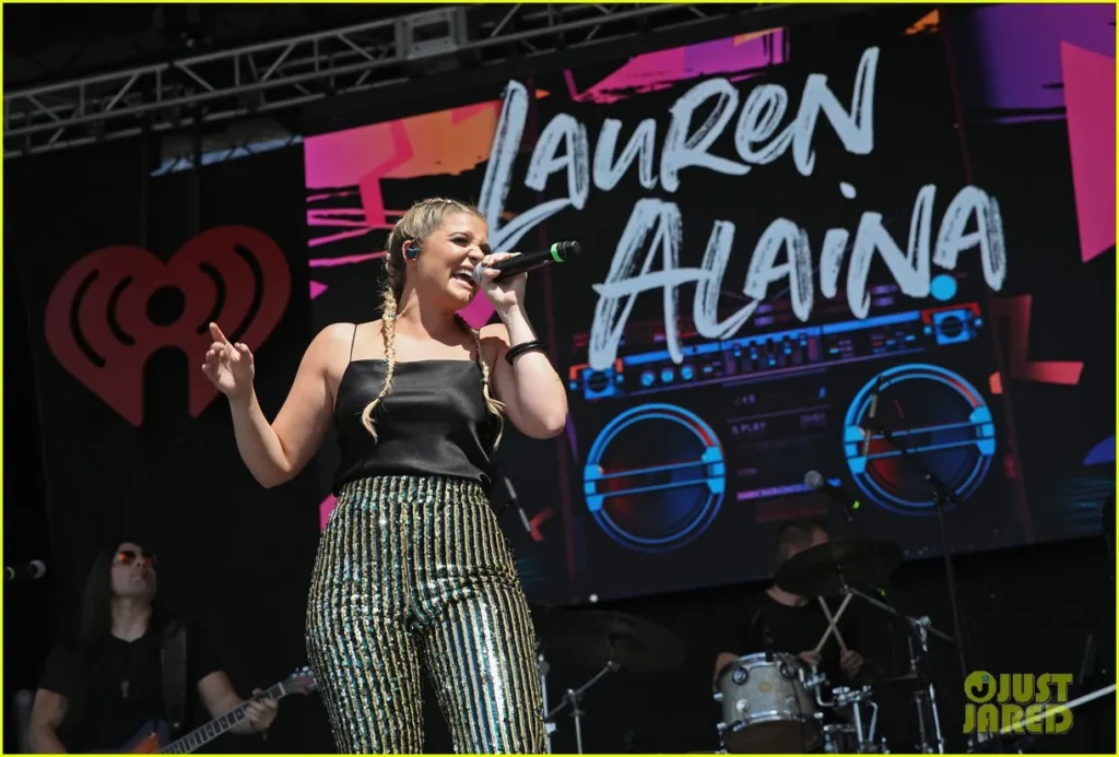 Lauren Alaina